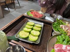 -围炉肉舍•炭烤活鳗•丹东海鲜烤肉(步行街店)