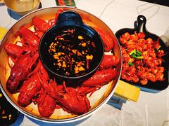 -巴厘龙虾·榜首油焖大虾(音乐学院·沿江酒馆店)