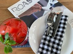 -ROAST coffee & eatery