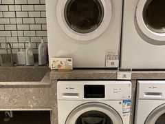 -深圳龙华大浪商业中心亚朵X酒店