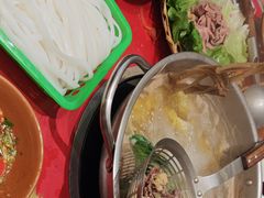 -潮汕·草根牛肉档(上海荟聚城市集市店)