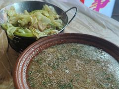 -老街烧烤大排档·地道湖北菜·龙虾馆(汉口火车站店)