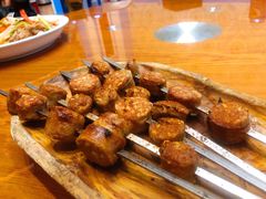 -乡村馕坑肉·烧烤·新疆菜·本地人更爱吃(阿勒泰首店)