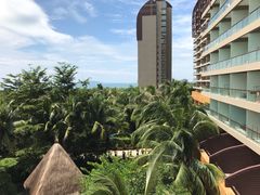 -三亚湾海居铂尔曼度假酒店