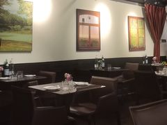 -LESCEDARS Brasserie Bistro香柏树