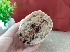 蓝莓腰果夏巴塔-富贵面包公司(运河店)