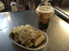 -六合夜市