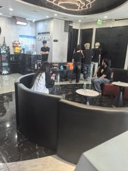 -TOP HAIR SALON