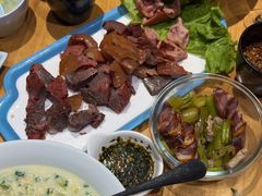 -乔家小院•非遗驴肉•青岛菜(滨河路店)
