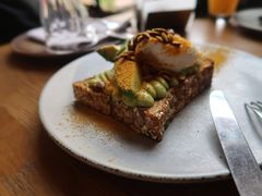 牛油果吐司-BOR Eatery(安福路店)