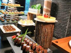 -BLU 全日制餐厅(上海安曼纳卓悦酒店)