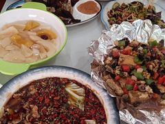 -一口猪海鲜浑锅·东北家常菜