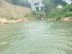 -仙山谷激浪漂流