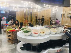 自助调料区-屋头串串(新街里店)