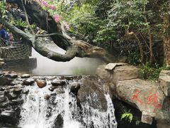 -古龙峡云天玻霸