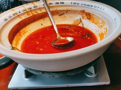 -魏铭鱼头捞饭(晋阳路店)