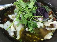 -九门寨石锅鱼烤鱼