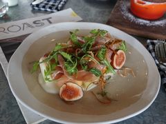 -ROAST coffee & eatery