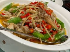 -渝信川菜 · 川味家常菜(财富购物中心店)