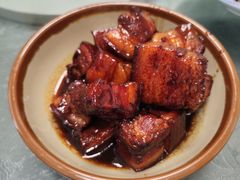 红烧肉-日丰园海肠水饺·老字号大连海鲜(小平岛总店)