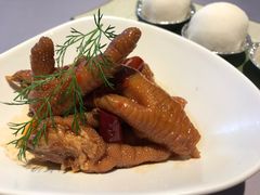 椒麻凤爪-梧桐北京烤鸭·铜锅涮肉(海岸城店)