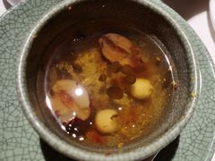 葛米炖桃胶-三号黄浦会Canton Table