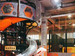 -嗨翻Hi-Fun竞技主题乐园·蹦床亲子生日轰趴(国光1937店)