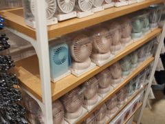 -名创优品(海珠乐峰广场店)