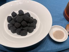 竹炭金刚砂豆腐-東興楼·北京烤鸭(深圳首店)