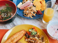 -深圳富苑皇冠假日套房酒店