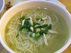 鸡汤银丝面-二孃鸡爪爪(东郊记忆店)