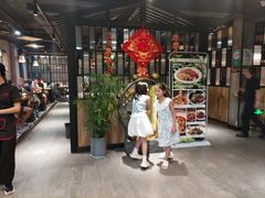 -小三峡食府(西五路店)