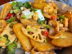 -鑫巴蜀小镇 · 水煮鱼专研店(玉桥店)