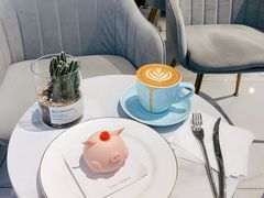 -Fridi Patisserie Cafe