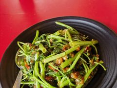 -大树下海鲜饭店