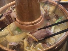 -岳记兴隆·青城腊排铜火锅(融创店)