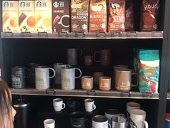 零售区-星巴克(北京惠新东街店)