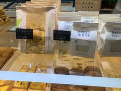 -金色麦甜糕点(面包.蛋糕.华苑店)