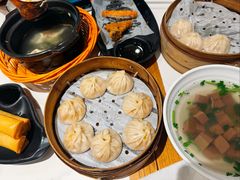 -馋三尺蟹粉小笼(人民广场店)