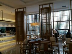 -鱼鲜饭香·招牌汽锅剁椒鱼头王