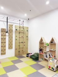 -熊小米专业儿童游泳馆