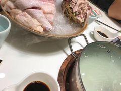 五谷丰登猪肚鸡-洪氏嗨捞·猪肚鸡火锅(阳光天地店)
