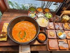 -银米·云南传统过桥米线(双廊黑金冠店)