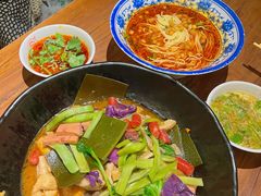 -万记麻辣烫国展总店