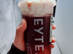 -喜茶(北京华贸购物中心店)