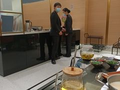 -红鼎豆捞·非遗鲍皇汤火锅(宝丰路店)