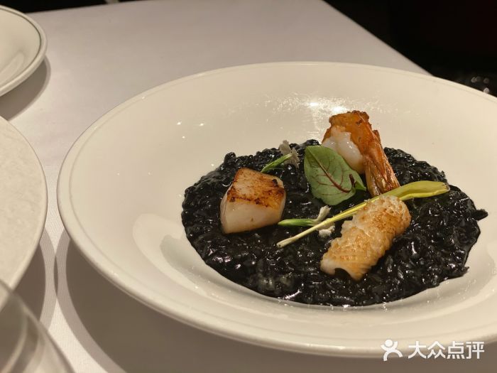 da ivo 哒伊沃 意大利魔镜餐厅墨鱼汁海鲜烩饭图片