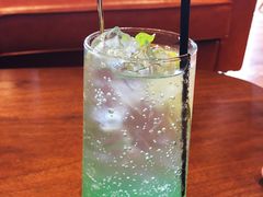 -ZING COFFEE 镜咖啡