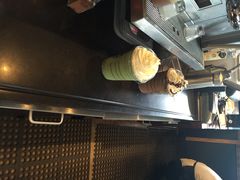 星巴克&nbsp;全黑围裙店(太古里店)-星巴克(成都太古里二店)