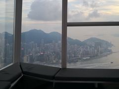 -OZONE 顶楼酒吧(香港丽思卡尔顿酒店)